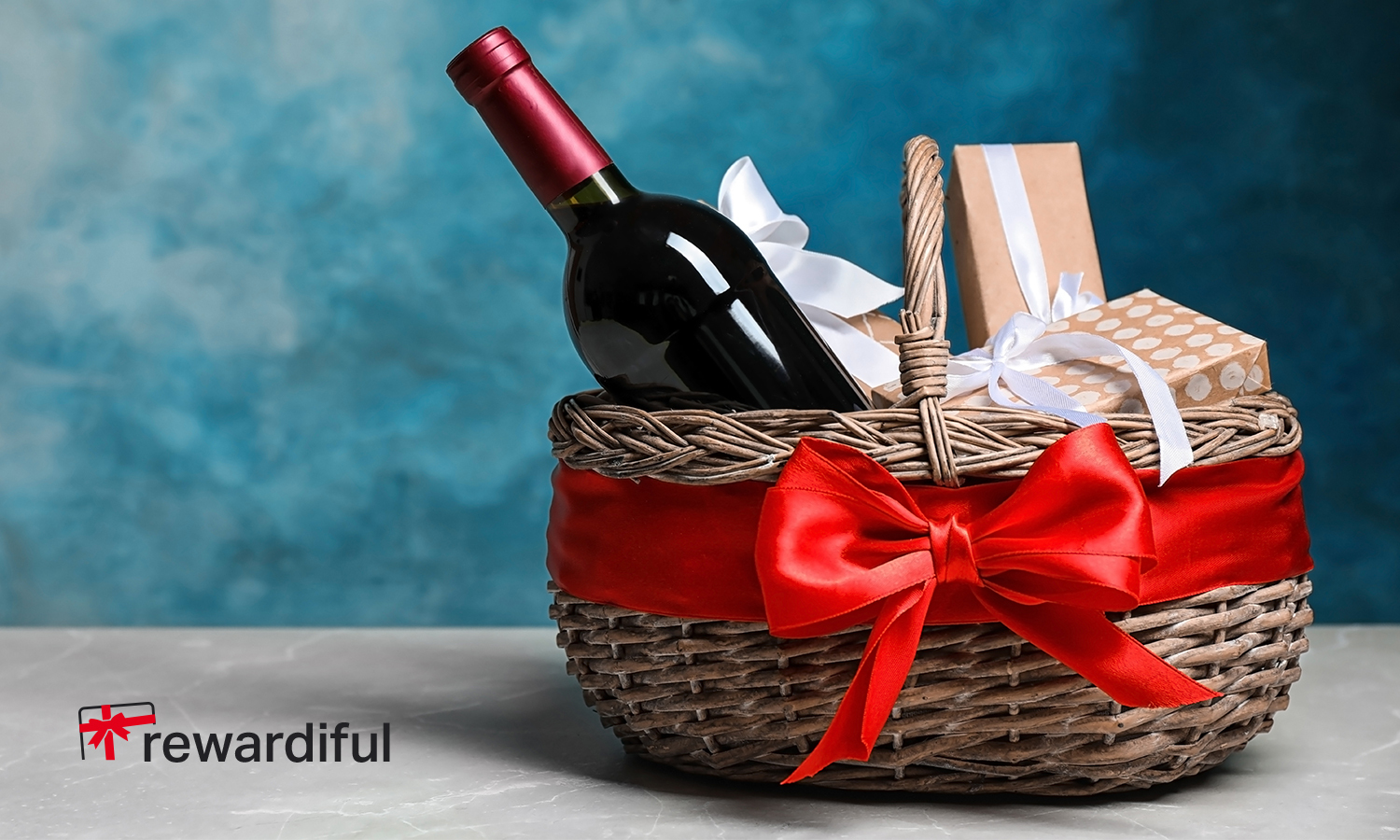 De Crăciun, răsplătește-ți clienții și partenerii  cu cadouri prin Rewardiful.com